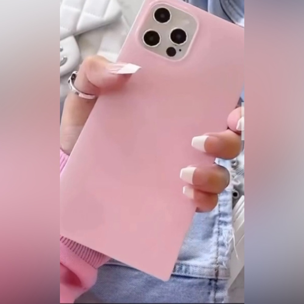 New! Flaunt Square iPhone 14 Pro case in blush pink and screen protector.